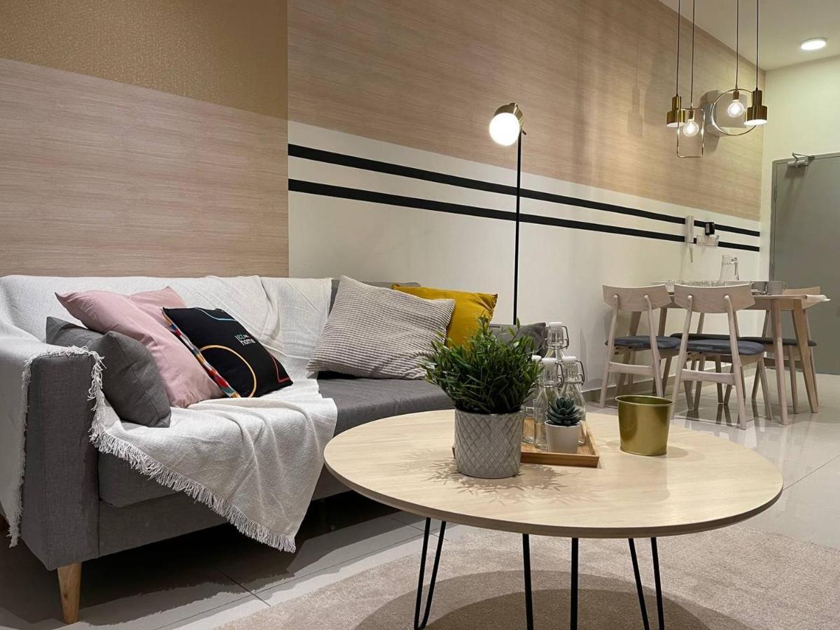 Ezhome Mesahill Nilai Exterior foto